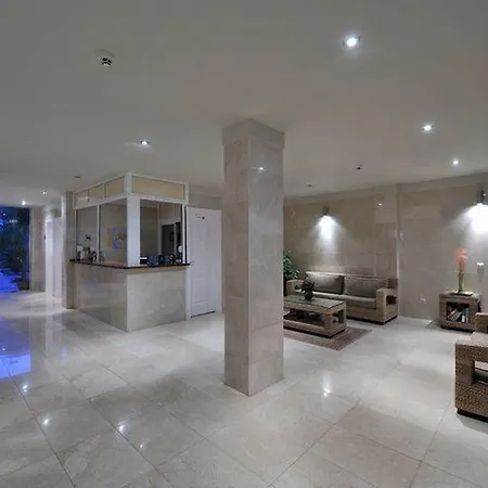 Residencial El Llano Διαμέρισμα *